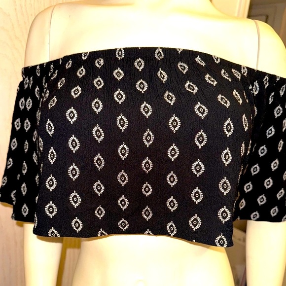 EARTHBOUND FLOUNCE SLEEVE OFF SHOULDER BOHO BLUE GEO PRINT FLOWY CROP M - Picture 3 of 12